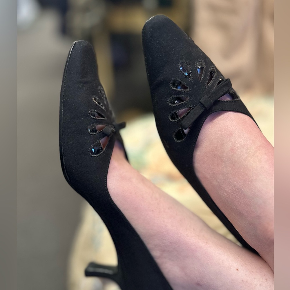 Cute AND Sexy? Yessss to Kitten Heel w/Peek a Boo Toes Vintage Shoes by VanEli